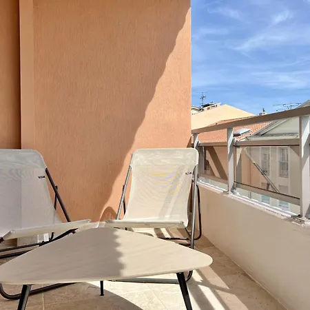 35m2 Sea View Flat With 20 M2 Terrace Apartment Saint-Raphael (Var)